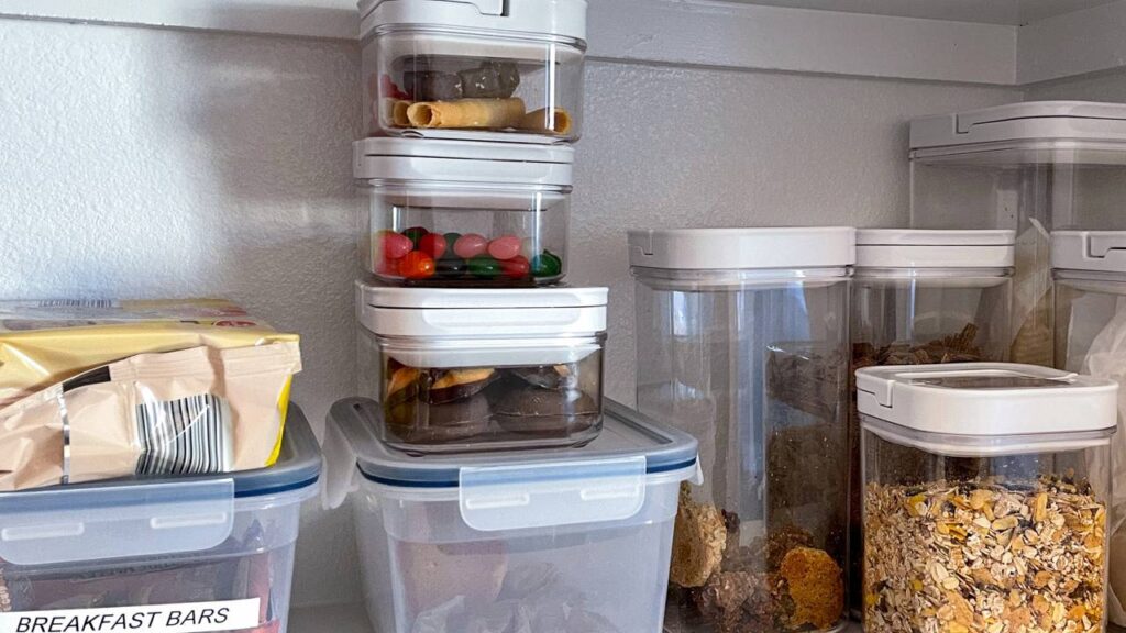 Organizador modular para potes põe fim às tampas desaparecidas e otimiza armários - Imagem do artigo