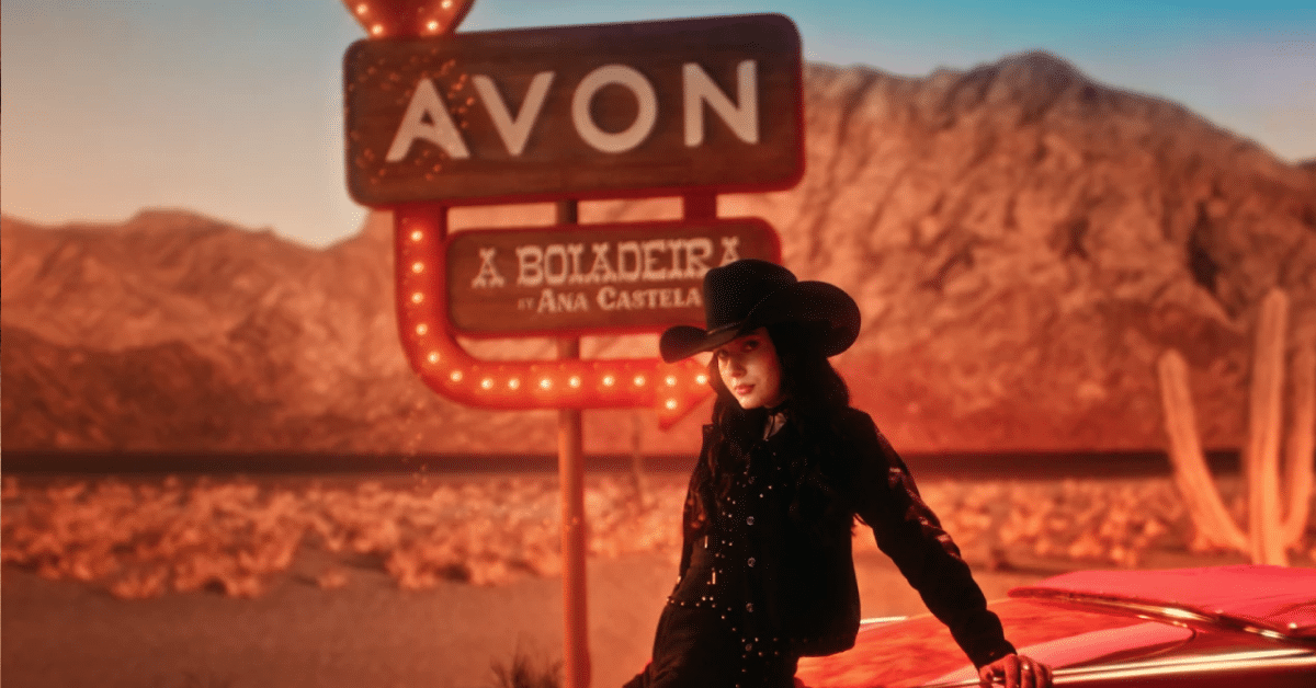 Ana Castela lança coleção de maquiagem A Boiadeira com Avon; preços ficam abaixo de R$ 80 - Imagem do artigo