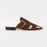 Quais são os sapatos que vão dominar o inverno 2026? Confira as maiores tendências