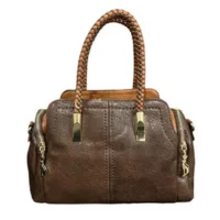 O que é calça boot cut e como usar esse modelo tendência em 2026 » STEAL THE LOOK