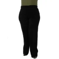 Calça de veludo promete dominar o guarda-roupa no inverno 2026