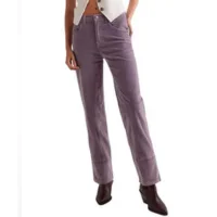 Calça de veludo promete dominar o guarda-roupa no inverno 2026