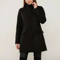 Os casacos femininos que vão dominar o outono 2026: elegância e estilo em alta