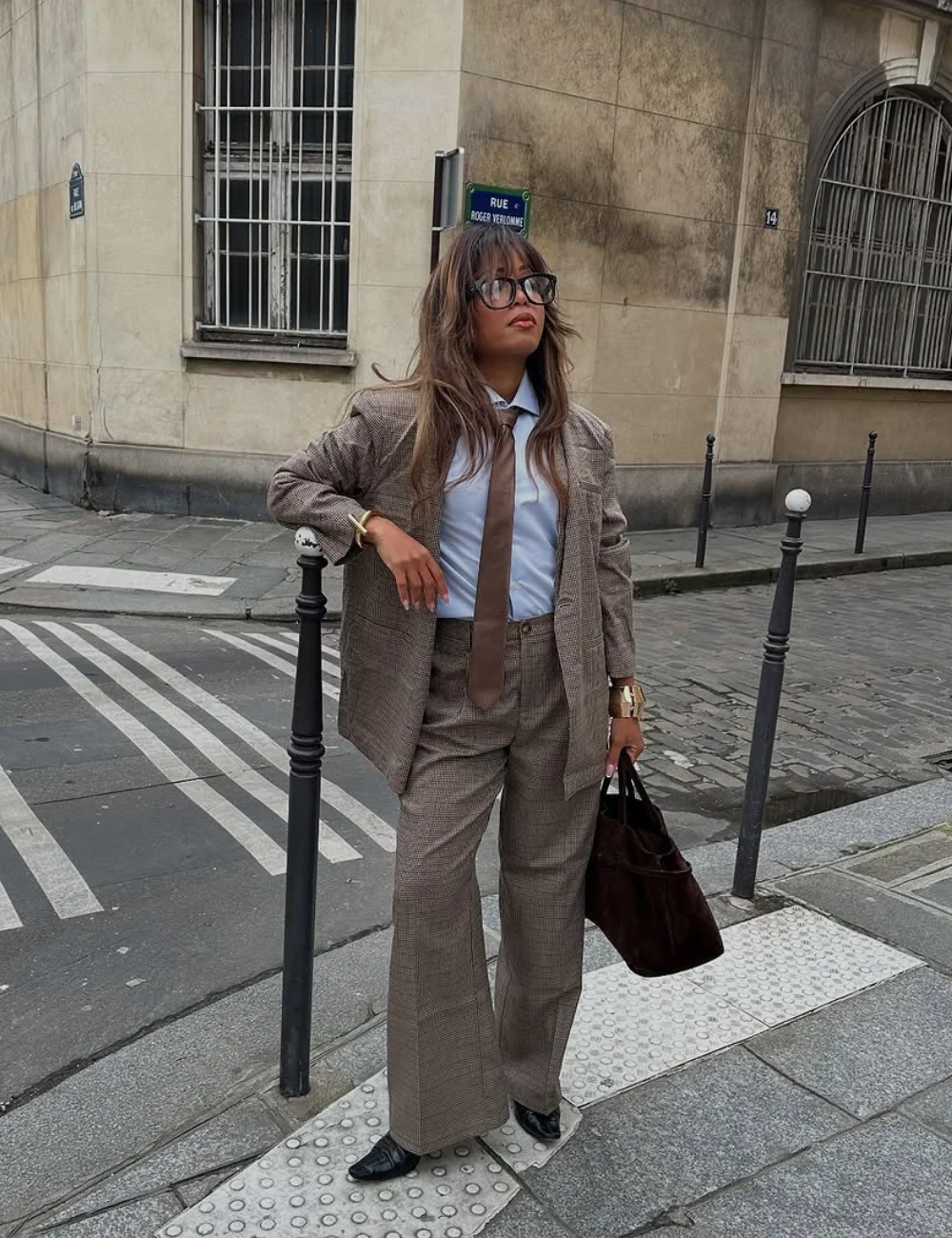 Azul e marrom: aprenda a combinar as cores mais estilosas do momento