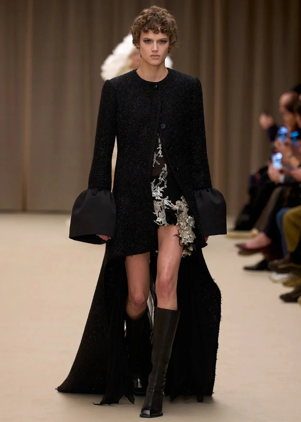 O que marcou a temporada de Outono/Inverno 2026 nas passarelas internacionais