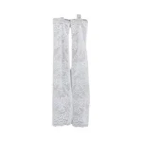 Luvas dominam as passarelas e ruas como a tendência indispensável do inverno 2026