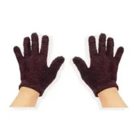 Luvas dominam as passarelas e ruas como a tendência indispensável do inverno 2026