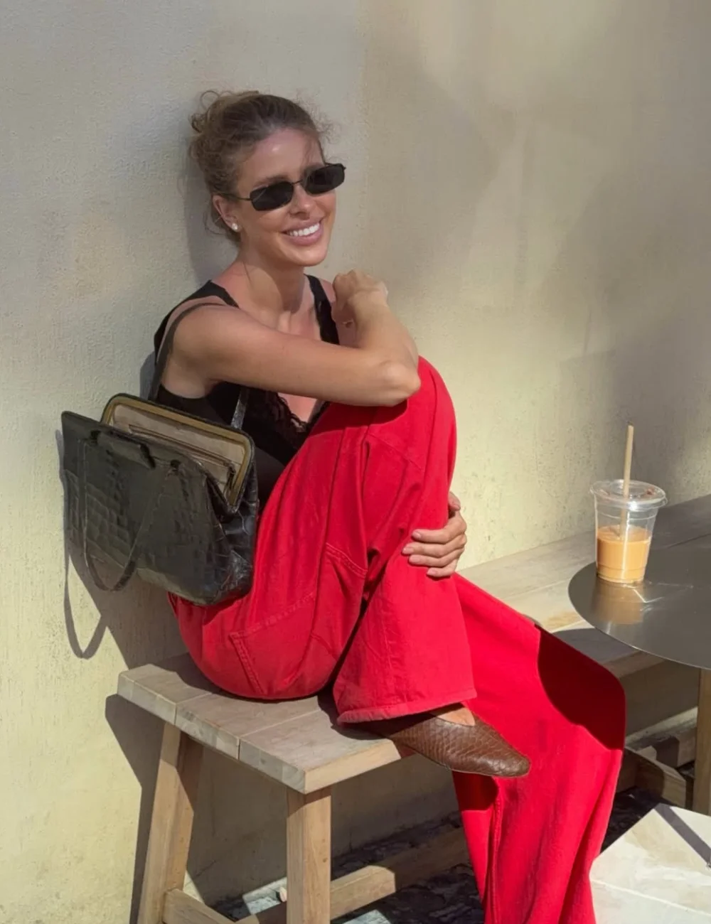 Sapatilha amendoada: o modelo minimalista que vem dominando o guarda-roupa das fashionistas
