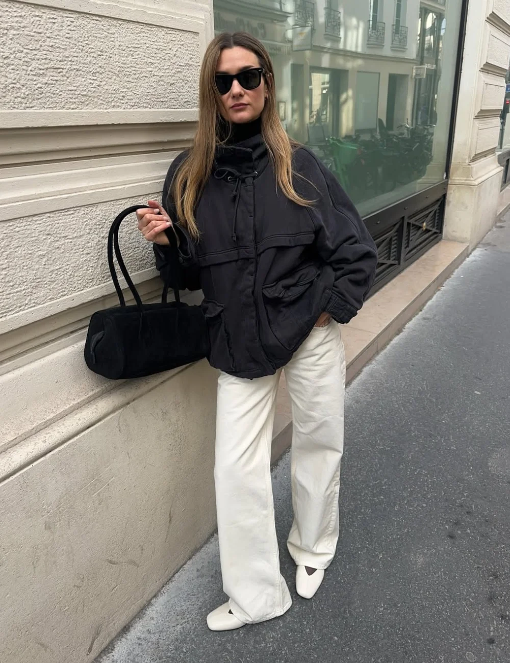 Sapatilha amendoada: o modelo minimalista que vem dominando o guarda-roupa das fashionistas