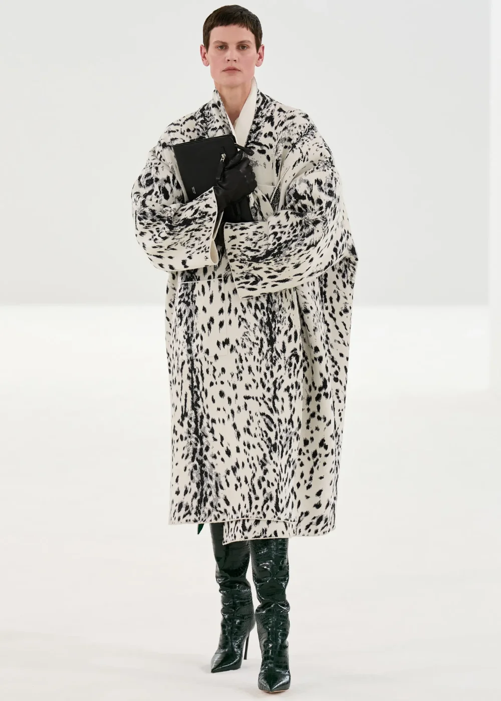 Sobretudo animal print: a aposta que vai dominar o inverno 2026